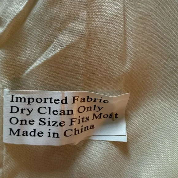 Unbranded Festive Cream Jacket with Tree Design - Picture 9 of 10